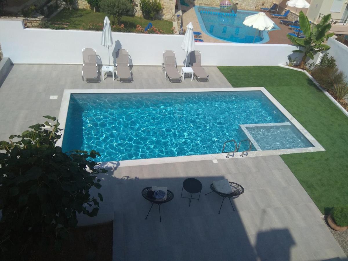Raisakis Apartments Agia Marina Esterno foto