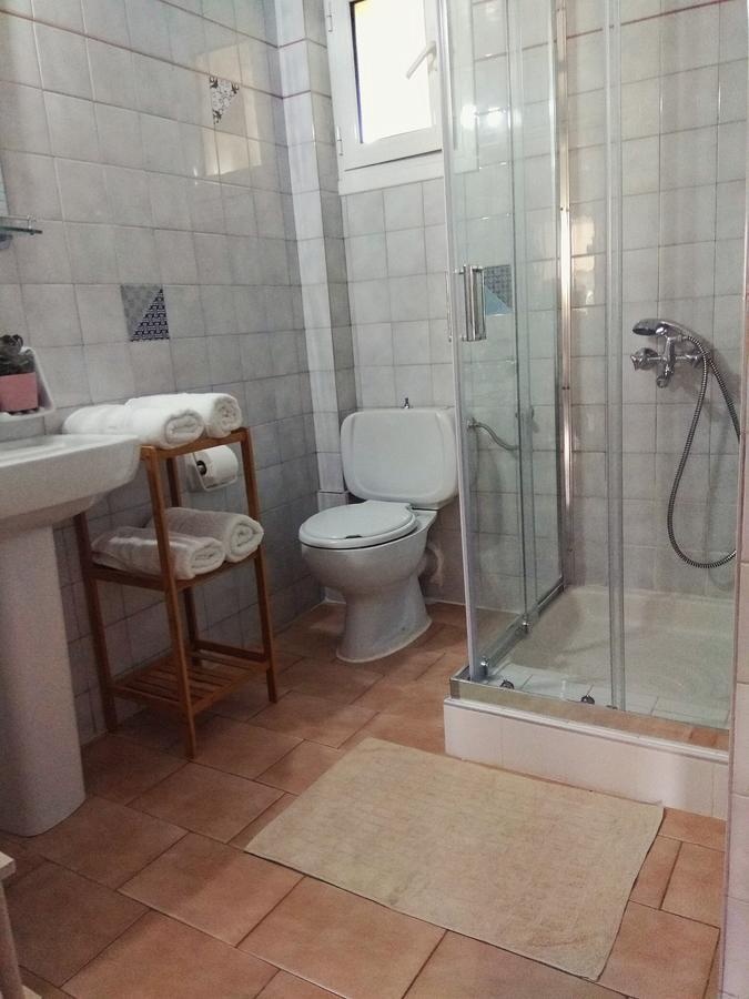 Raisakis Apartments Agia Marina Esterno foto
