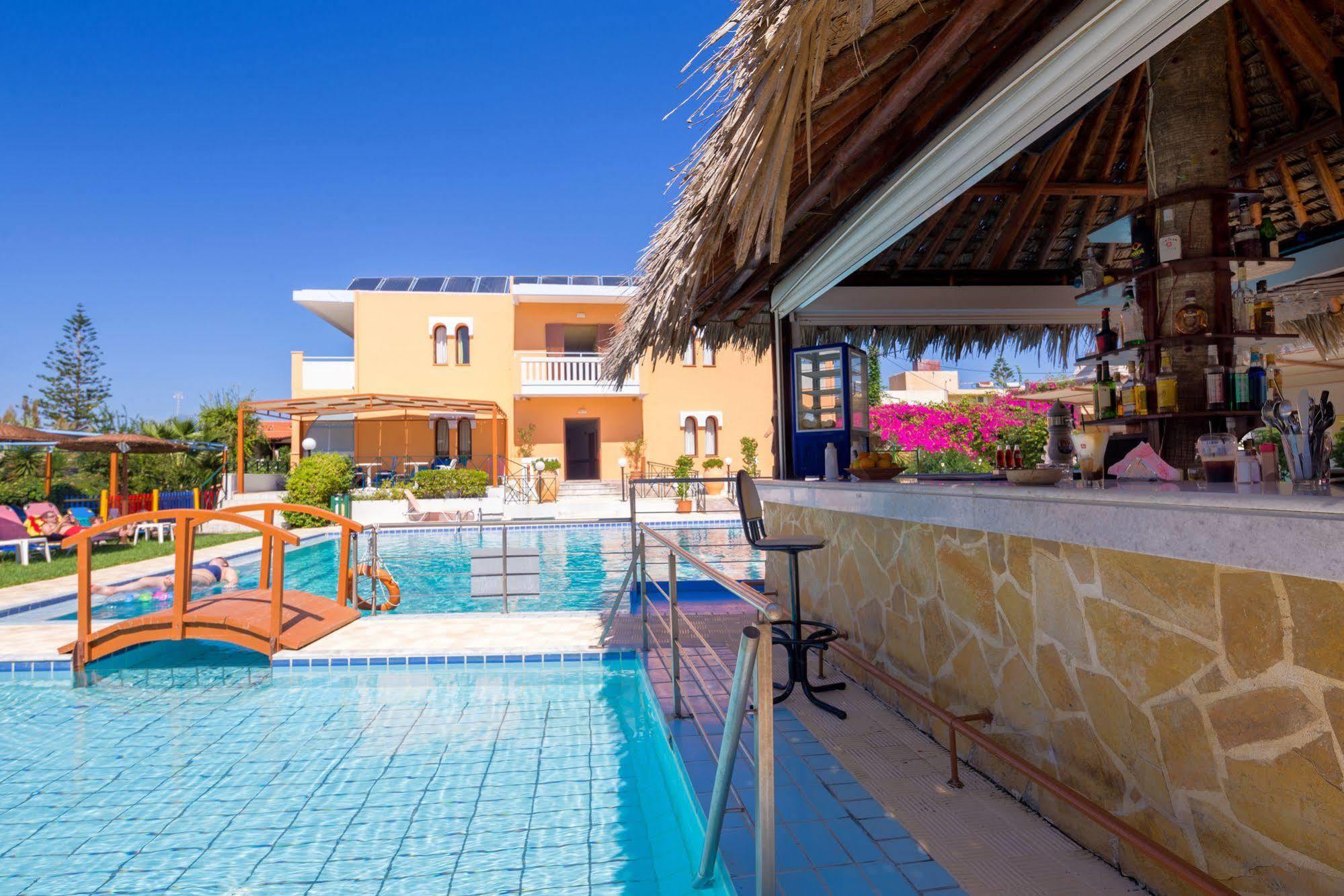 Raisakis Apartments Agia Marina Esterno foto